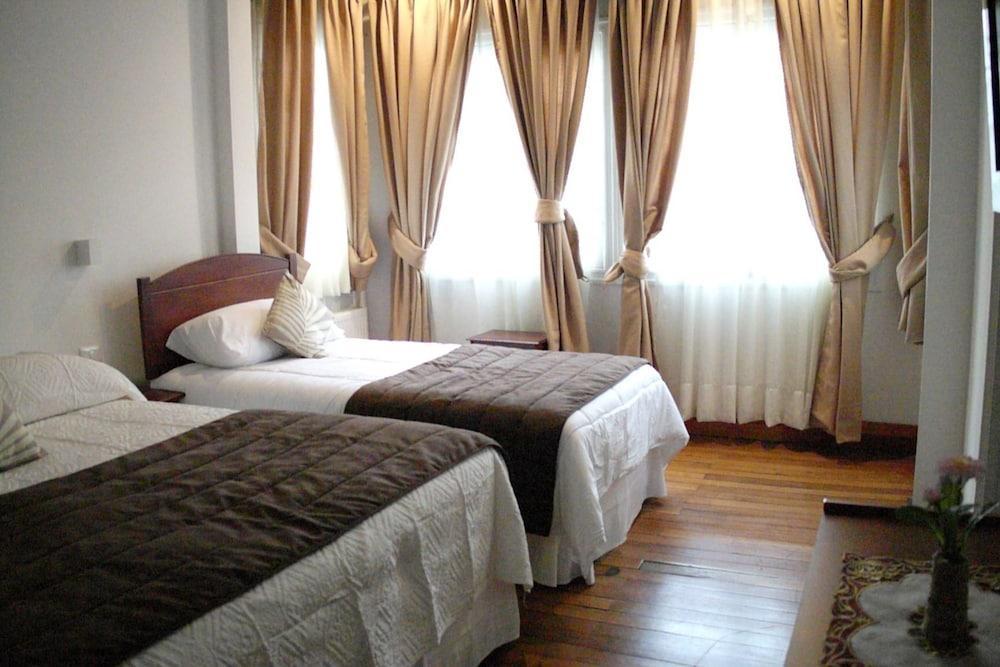 Hotel Casa Lyon Сантьяго Экстерьер фото