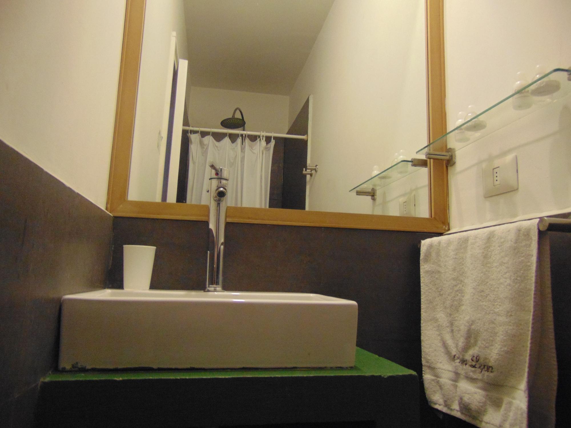 Hotel Casa Lyon Сантьяго Экстерьер фото