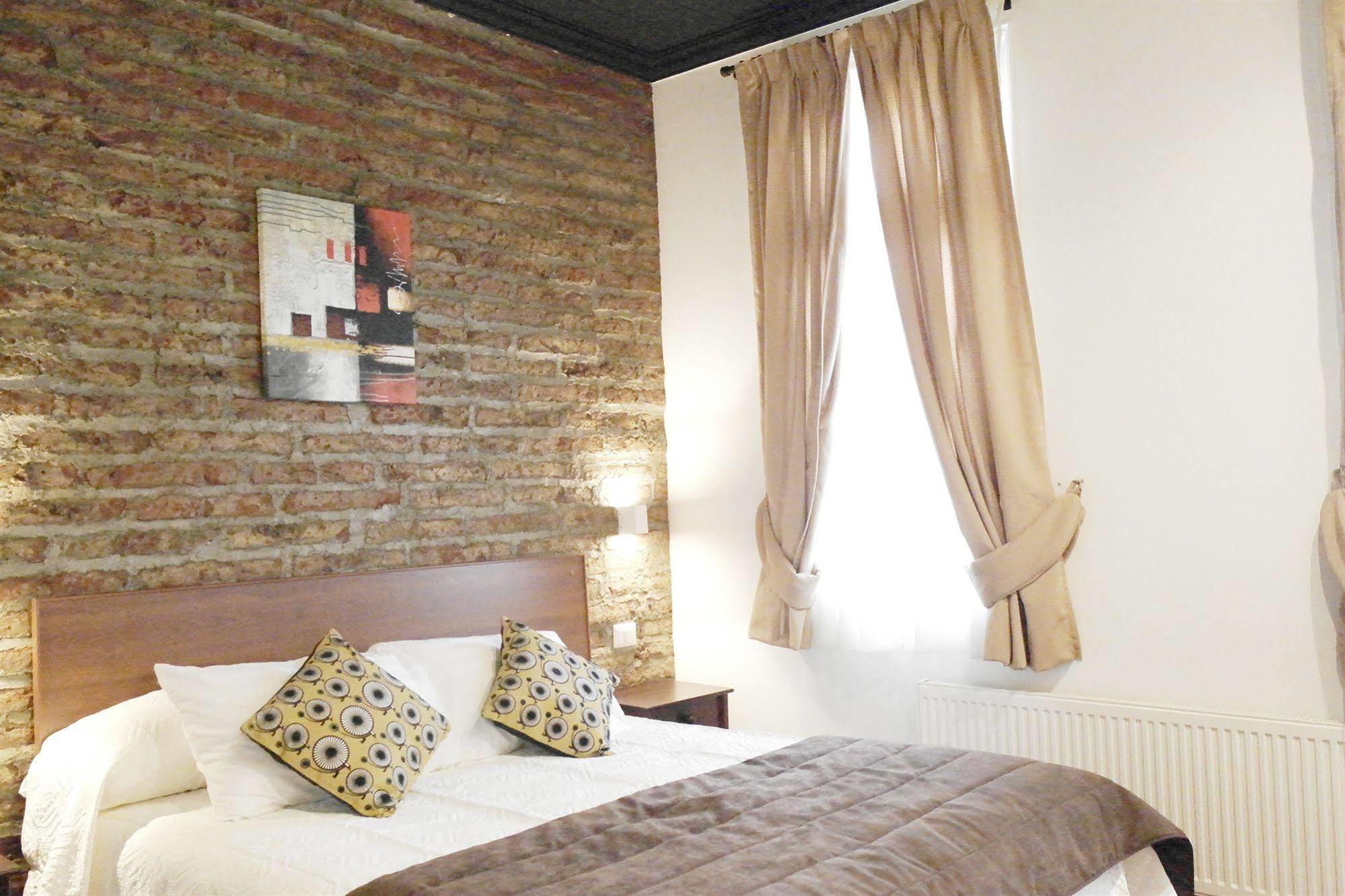 Hotel Casa Lyon Сантьяго Экстерьер фото